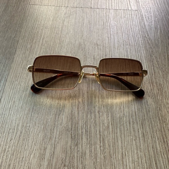 quay australia DND gold brown small narrow metal rectangle 90's sunglasses NEW - Picture 1 of 4